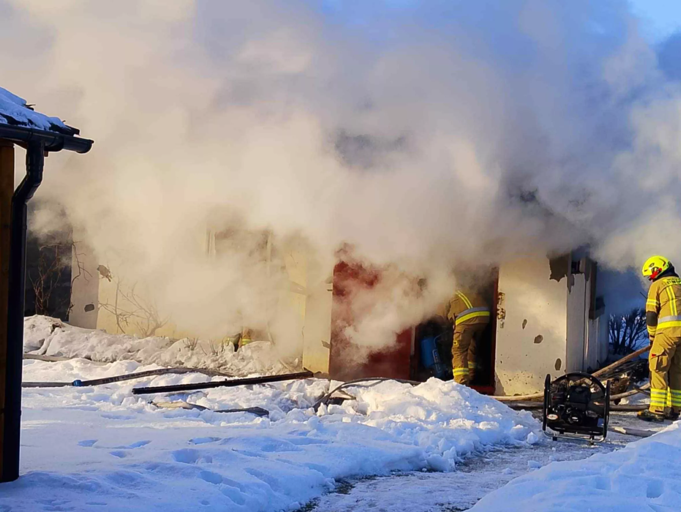 PILNE! Dramat lidera zespołu Nokaut. Spłonął dom jego rodziców! 